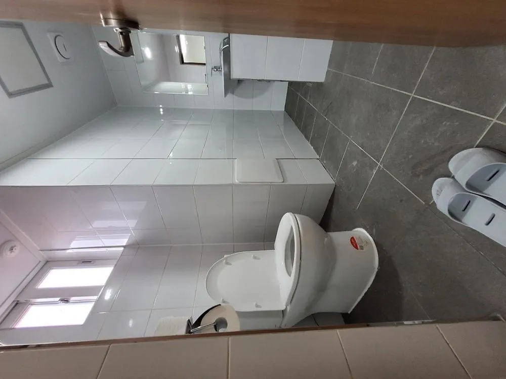 Jeju Dongmun Residence Hotel بيت ضيافة